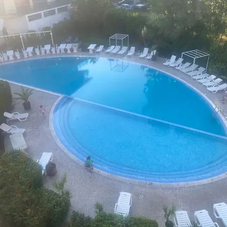 Apartamento двустаен с гледка басейн до 4 души 303 *